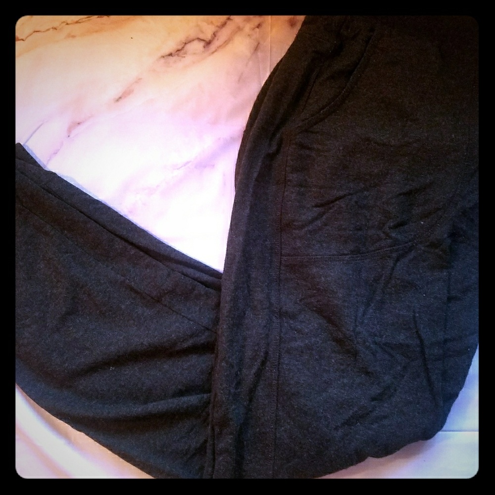 Cabi Fall 2017 collection grey pants